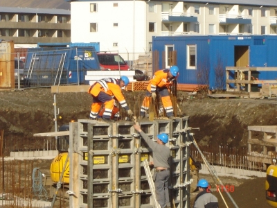 Erlendir byggingarverkamenn látnir vinna á 1. maí hátíðar- og baráttudegi verkafólks